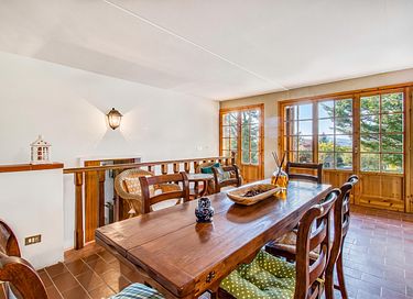 Green holiday home with terrace and views - 30