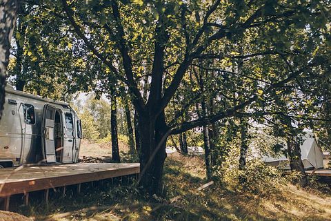 Unieke Airstream met privé hottub en belltent - 4