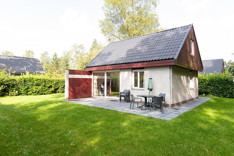 Vakantiehuis (6p) in bosrijke omgeving - 1