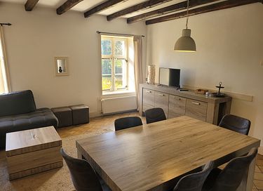 Coach house at the most beautiful castle in Limburg - 9