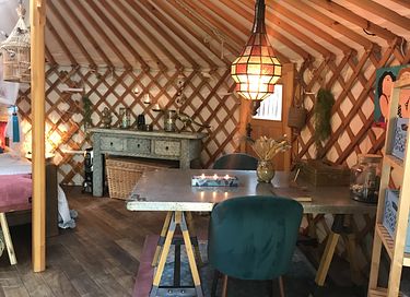 Romantische Yurt met hottub - 3