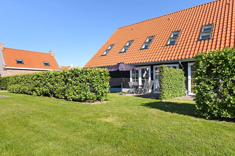 Ferienhaus mit Sauna in einem schönen Park - 1