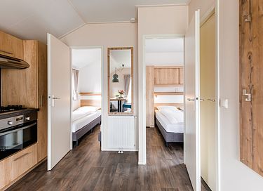 Lodge (4 pers.) aan recreatiemeer in Limburg - 7