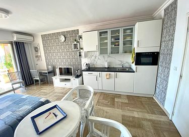 Studio met zwembad en uitzicht op de baai - 4