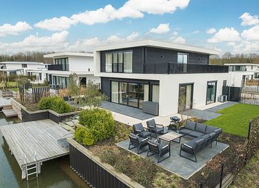 Kæledyrsvenlig villa ved vandet med spabad - 16