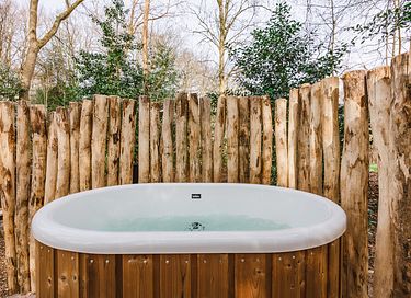 Luxury glamping lodge with private hot tub - 15