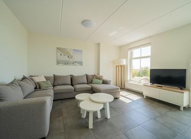Group accommodation by the water in North Holland - 4
