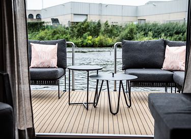 Bateau de conception unique et durable pour 5 personnes. - 3