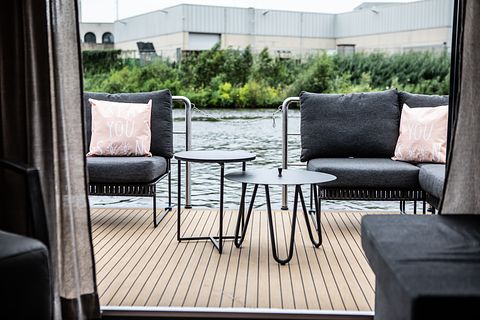Bateau de conception unique et durable pour 5 personnes. - 3