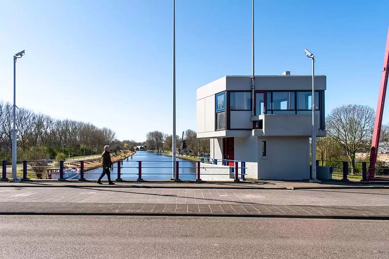 Uniek brugwachtershuisje in Amsterdam-Noord - 1