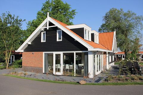 Ruim familiehuis in een prachtige omgeving - 2