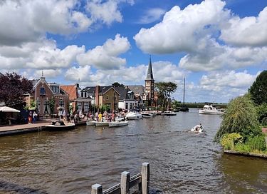 Houten lodge in Friesland met privé wellness - 24