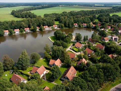 Ruime vakantiewoning aan het water in Drenthe - 2