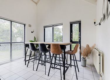 Geräumige Gruppenunterkunft mit überdachter Terrasse - 8