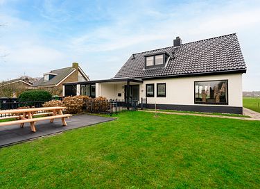 Spacious 10-person wellness villa on Texel - 26