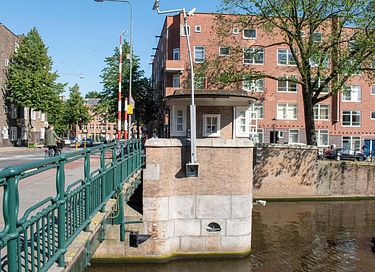 Dormir dans la maison d'un maître de pont à Amsterdam - 8