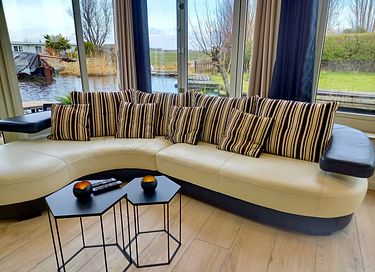 Verblijf direct aan het water in Zuid-Holland - 6
