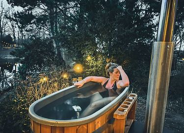 Unique zome with hot tub - 2