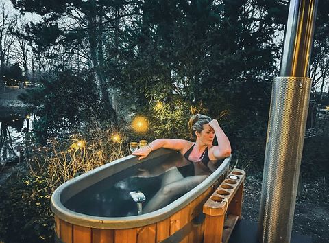 Unique zome with hot tub - 2