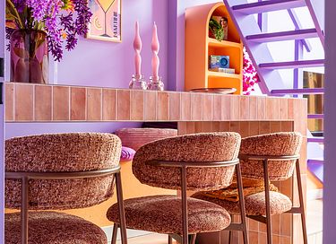 Stilvoll übernachten in einer violetten Oase - 18