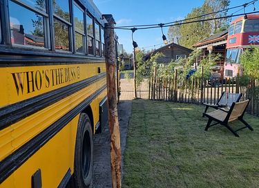 Spending the night in an American school bus - 2