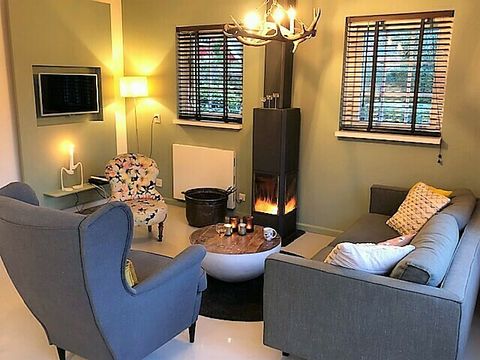 Vacation home with sauna and hot tub for 4 - 3