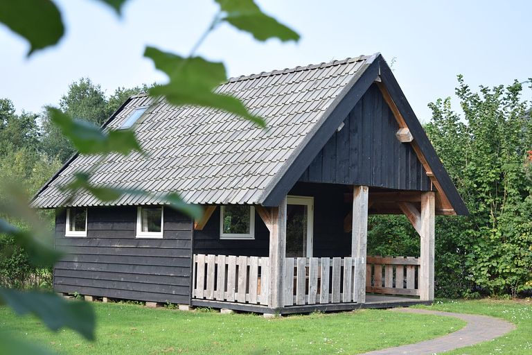 6-person cabin with old-fashioned beds - 1
