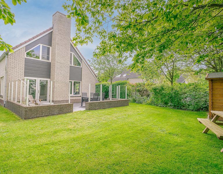 Vacation home on Texel near beach - 1