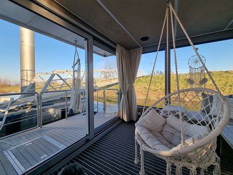 Luxe boot 6 personen voor een watervakantie - 4