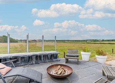 Spacious 10-person wellness villa on Texel - 31