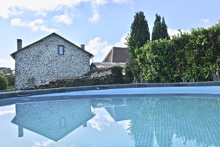 Stimmungsvolle ferienwohnungen mit bebautem Pool - 1
