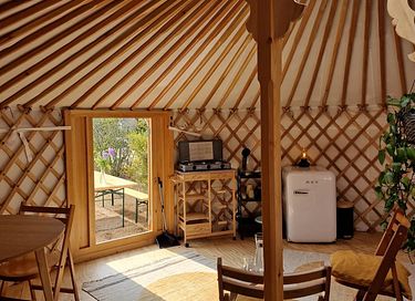 Authentic yurt with private bathroom - 6