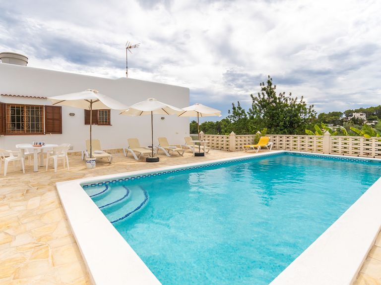 Huis met zwembad op Ibiza - 1