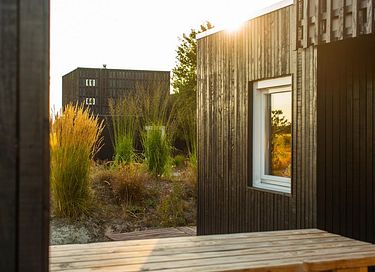 Cottage with hot tub in the midst of nature - 3