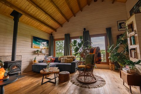 Attractive log cabin close to beach and sea - 3