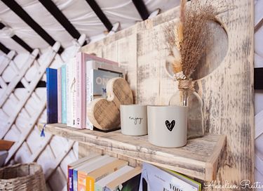 Overnachten in een boutique yurt met hottub - 18