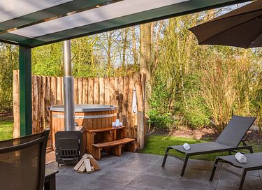 Bungalow bien-être pour 4 personnes avec sauna et bain à remous