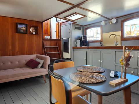 Charmante kapiteinshut op historisch schip - 5