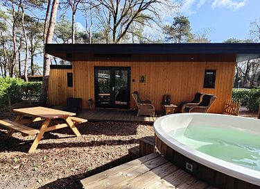 Logement de vacances à Drenthe avec jacuzzi privé - 1