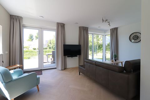 Spacious house on park near the IJsselmeer - 4