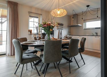 Rural waterfront holiday home - 12