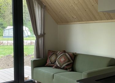Houten lodge in Friesland met privé wellness - 7