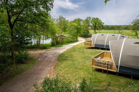 Tente glamping de luxe au bord d'un lac avec vue - 2