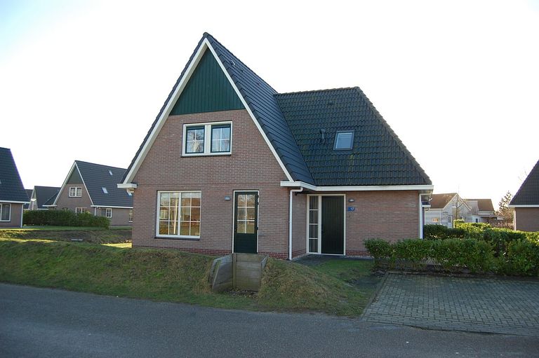 Royale villa met wellness in Friesland - 1