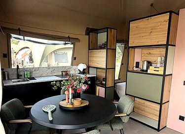 Luxe lodge met hottub in de natuur - 10