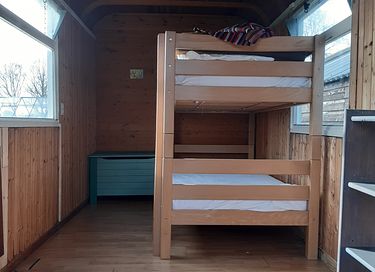 Séjour dans une cabane de berger à la ferme - 12