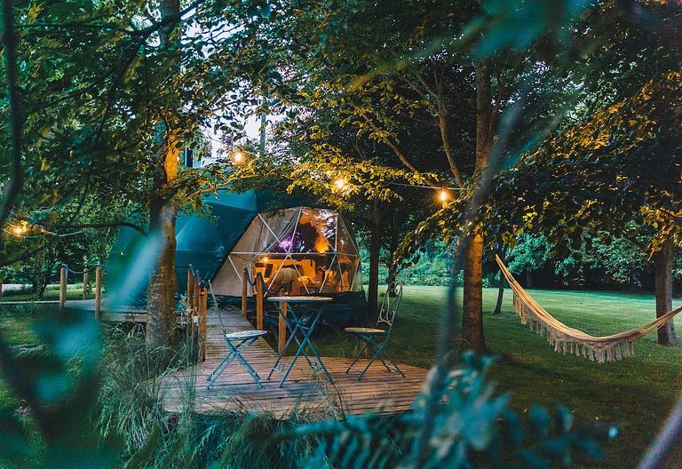 Prive glamping dome met hottub in natuur - 1
