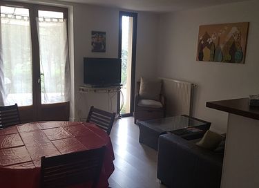 Vakantie met eigen jacuzzi omringd door bos - 10