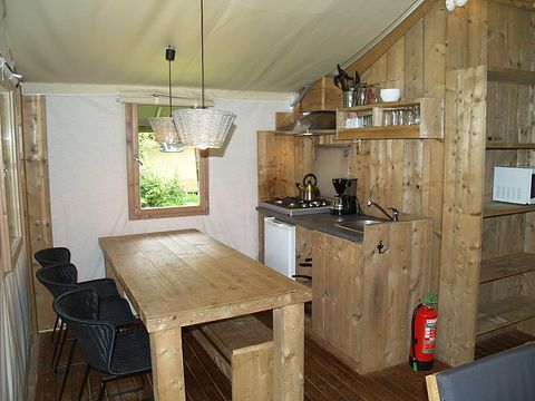 Glamping tent surrounded by beautiful nature - 5
