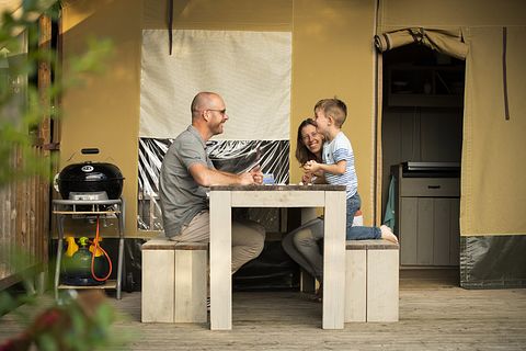 Luxe glampingtent op een familiecamping - 4